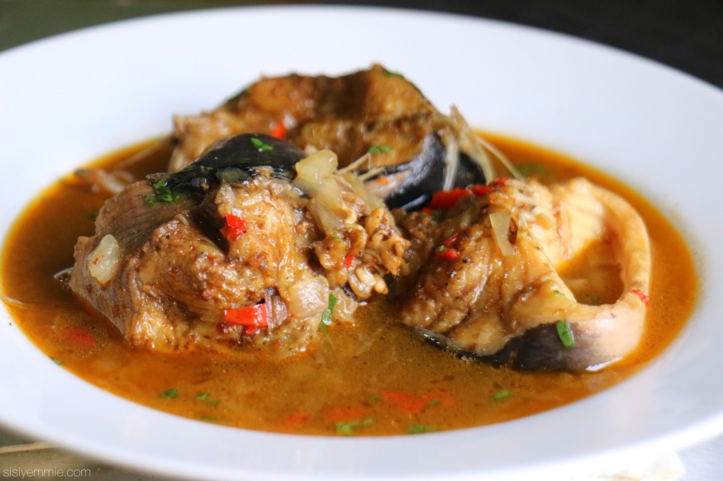 FRESH FISH PEPPER SOUP - CATFISH / TILAPIA With rice / yam / Unripe plantain